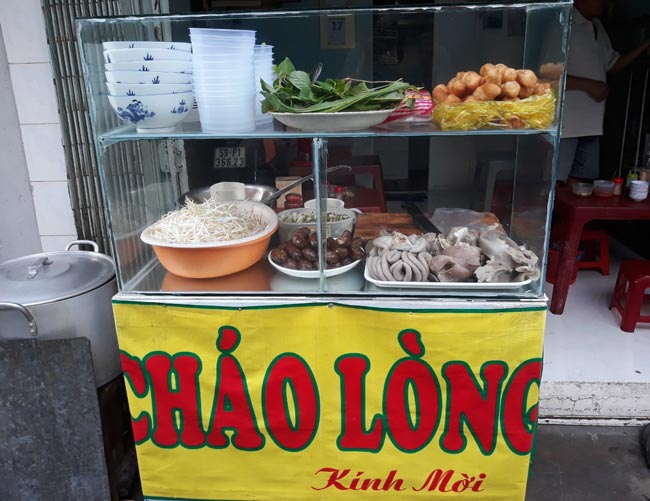 Tủ bán cháo lòng